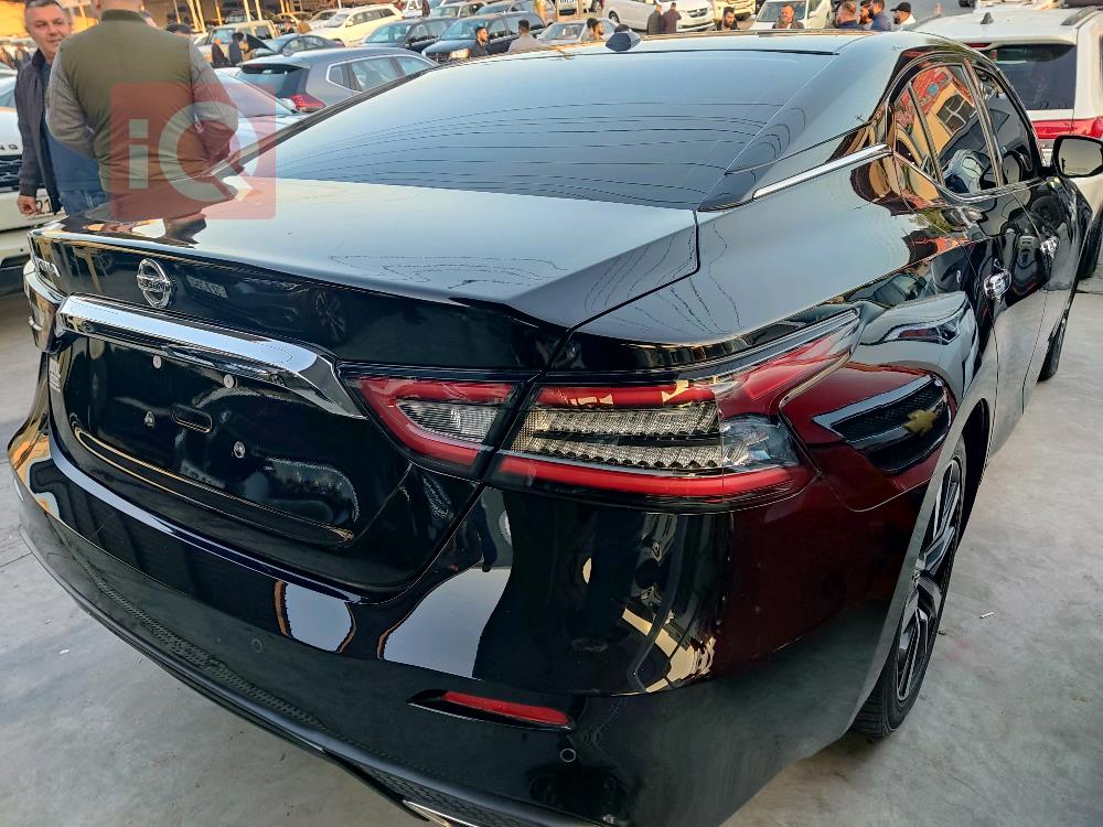 نیسان مەگزیما